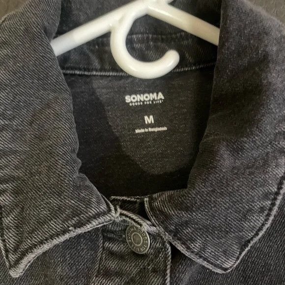 Denim jean Black jacket. Regular fit women’s/juniors ￼ - Picture 4 of 5